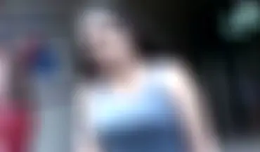 جنجال دختر نیمه برهنه در مترو! / واکنش کردم + ویدئو