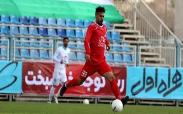 حاشیه دیدار شهرخودرو و پیکان| حضور تماشاگران در ورزشگاه ثامن/اشتباه در نمایش آرم پیکان