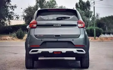 کاهش قیمت خودروهای چینی / سقوط قیمت ام وی ام مدیران خودرو + جدول
