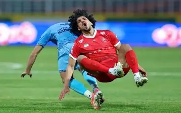 معامله‌گری در سخت‌ترین آزمون؛ جدال مدافع جوان پرسپولیس با ستاره گل‌گهر سیرجان