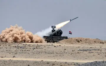 پاسخ پدافندی سوریه به حمله هوایی "رژیم صهیونیستی" به اطراف گذرگاه البوکمال