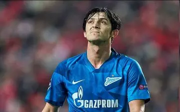 حذف زنیت با گل به خودی آزمون در شب صعود والنسیا، دورتموند و چلسی