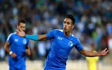 مدافع جنجالی برابر استقلال قرار می گیرد !