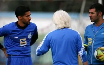 انتقاد از عدم دعوت حسینی به تیم ملی