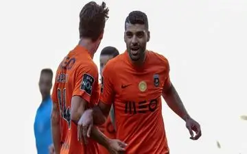 احتمال تغییر مسیر طارمی از پورتو به اسپورتینگ 