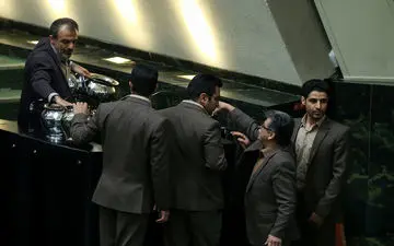 واکنش نمایندگان کُرد مجلس به قومیت تروریست‌های مهاجم به مجلس