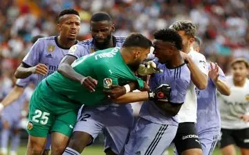 رئال مادرید به والنسیا باخت و رده دوم را از دست داد
