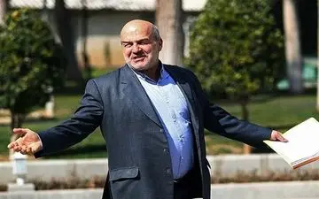 می‌دانم که شما خبرنگارها با من مخالفید اما به خودم نمره قبولی می‌دهم 