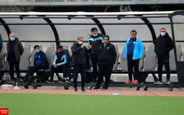  عاشوری: من و بازیکنانم به اندازه کافی تلاش نکردیم   