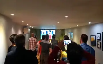 فیلم/ هیجان بالای حسین ماهینی زمان ضربه پنالتی شجاعی برابر النصر