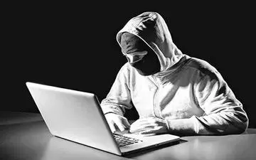 اراذل و اوباش مجازی به دام افتادند