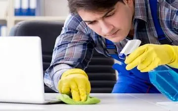 مهمترین نشانه افراد وسواسی