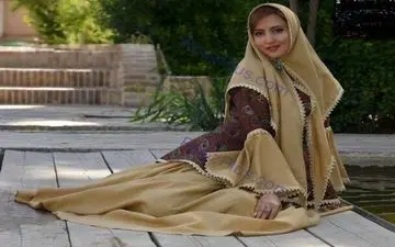 لباس عجیب و غیر معمولی بازیگر زن مشهور + عکس