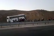 تصادف تریلی و اتوبوس در آزادراه «خرم زال»