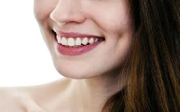 چطوری چال گونه داشته باشیم؟ راهکارهای جالب برای ایجاد چال گونه در خانه