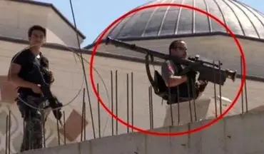 بازدید اردوغان از یک مسجد با راکت‌انداز و سلاح دوش‌پرتاب!