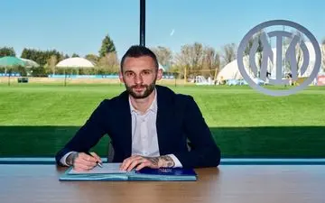 بروزوویچ ۴ ساله با اینتر تمدید کرد