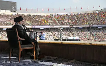 عاقبت مغرور شدن به پیروزی از نگاه رهبر انقلاب + فیلم 