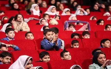  پایان جشنواره قصه‌گویی با تجلیل از آقای حکایتی