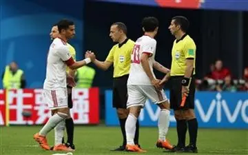 بازوبند کاپیتانی بر دست حاج صفی!