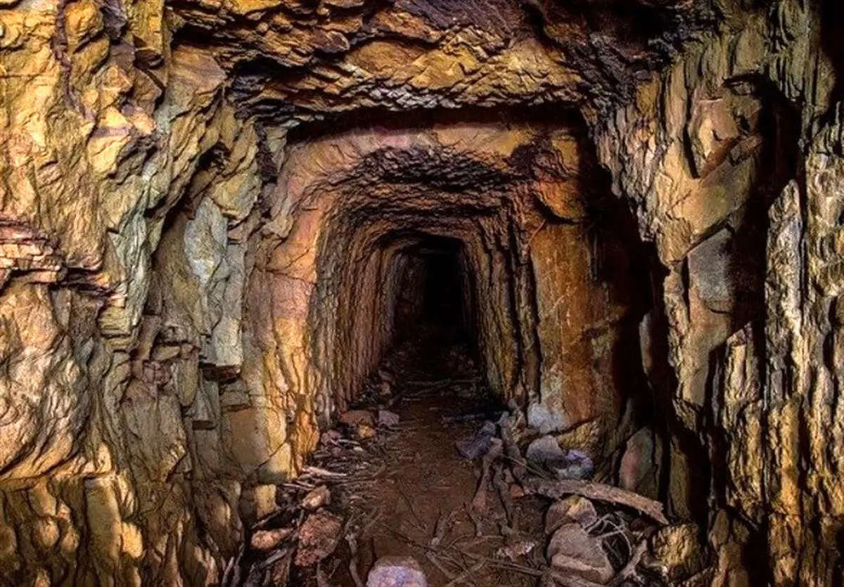 وضعیت نامعلوم ۶ کارگر محبوس در حادثه معدن طزره دامغان

