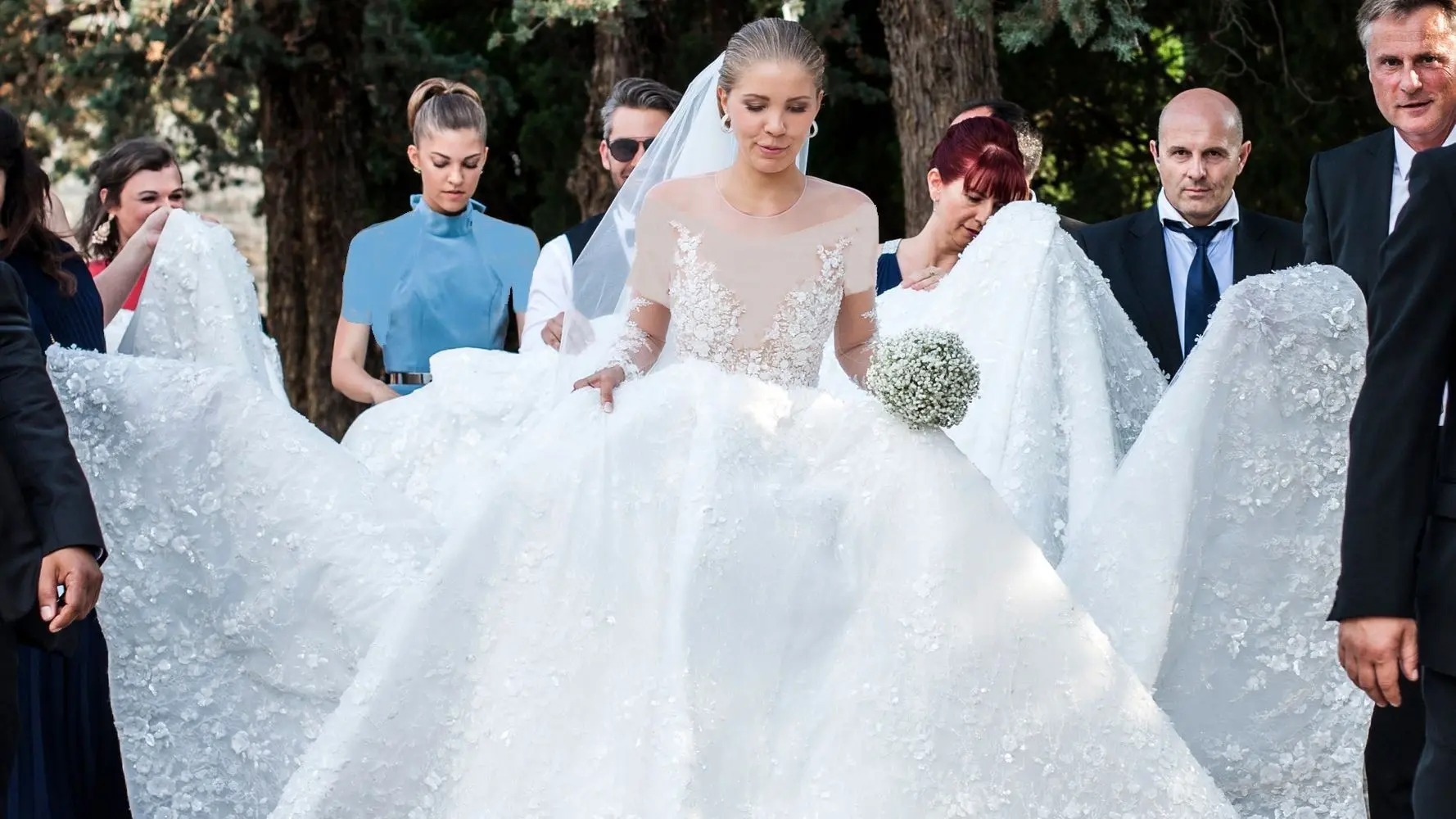 سلبریتی‌هایی که گرانترین لباس عروس دنیا را پوشیدند