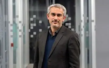 موافقت کمیسیون اقتصادی مجلس با صلاحیت «مدنی‌زاده»