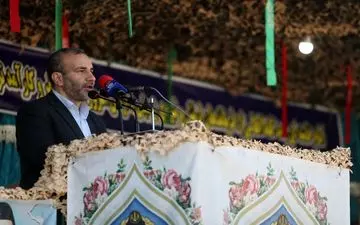 


ایران و ایرانی در سایه اقتدار نیروهای مسلح پرافتخارترین ملت‌ هستند



