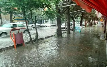 مازندران غرق در باران/ از تعطیلی مدارس خبری نیست