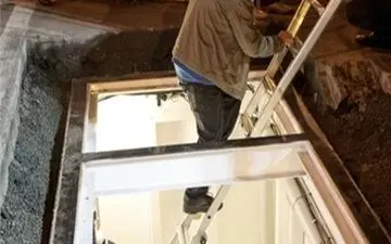 هنرمند ۷۳ ساله ۳ روز خودش را زیر خاک دفن کرد