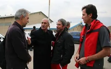 فنونی‌زاده: بازیکنان پرسپولیس کار زشتی کردند/ ذهن آنها باید درگیر بازی با الهلال باشد نه مسموم کردن فضا