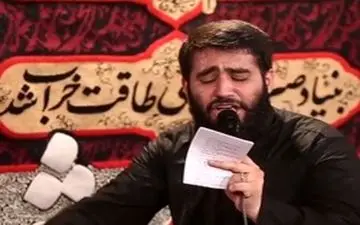 مداحی طوفانی و سیاسی حسین طاهری +فیلم 