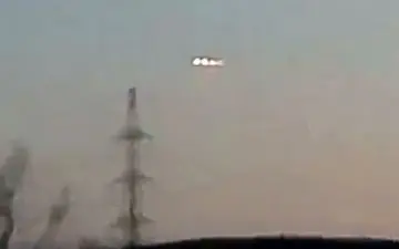 مانور مخفیانه یوفوی درخشان در خاک مجارستان! +فیلم 