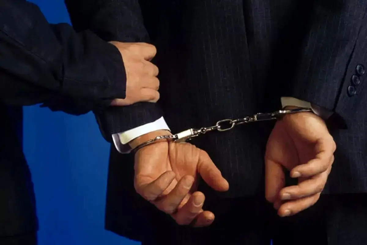   جزئیات جدید از دستگیری ۳ کارمند و مدیر شهرداری ازنا 