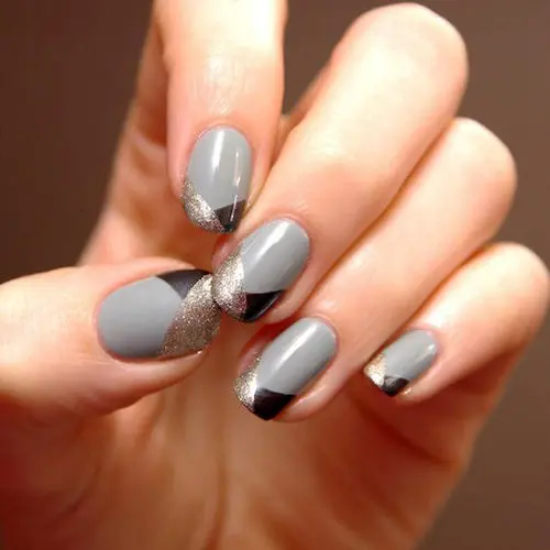 طراحی ناخن با لاک طوسی