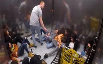 دوربین مخفی مهیج در داخل آسانسور +فیلم 