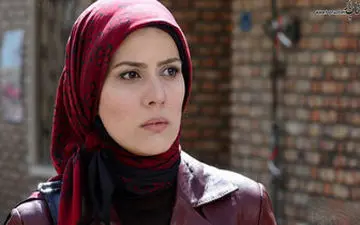  خانم بازیگر در حال غواصی!/ عکس