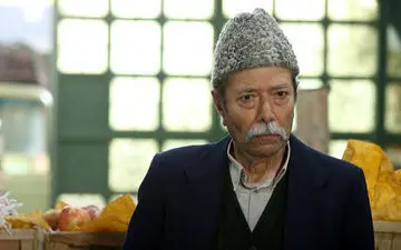 علی نصیریان : یکی به حرف های من گوش بدهد + ویدئو