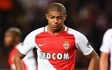 امضای امباپه پای حکم صعود فرانسه (عکس)