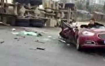 تصادف وحشتناک کامیون با خودرو در چین