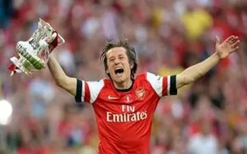 ستاره سابق توپ چی ها از دنیای فوتبال خداحافظی کرد