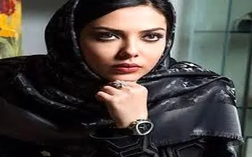 سلفی لیلا اوتادی با پوشش و حجاب متفاوت