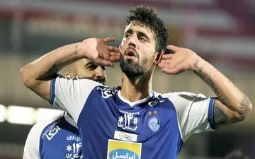 درخواست جالب چند هوادار از دانشگر/مدافع استقلال با عصبانیت باشگاه را ترک کرد+فیلم