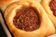 طرز تهیه لقمه تنوری؛ فینگرفود خوشمزه با گوشت چرخ‌کرده