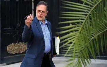  پیش‌بینی سیف از آینده دلار ۴۲۰۰ تومانی