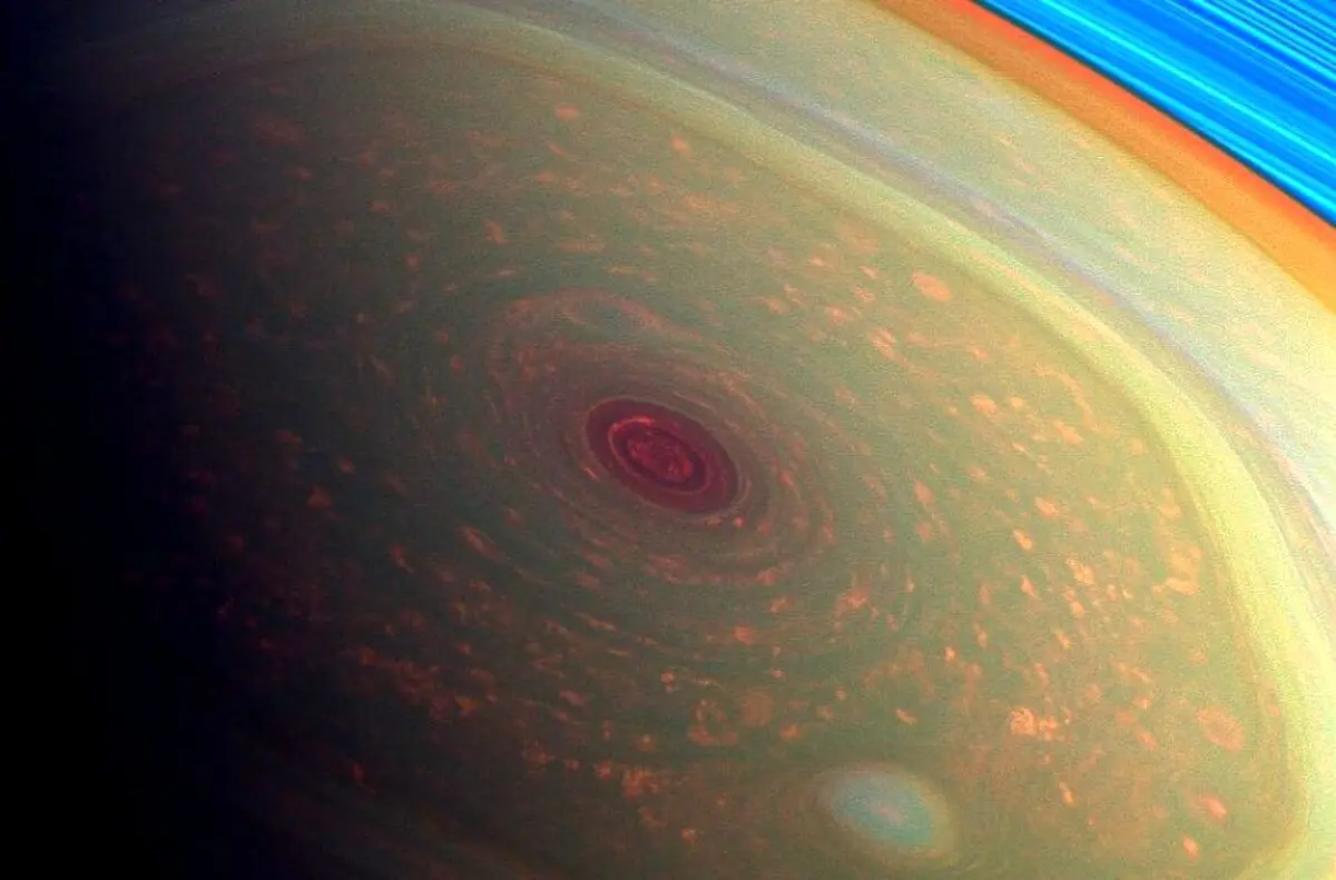 تصویر بسیار زیبا و دیده نشده از سیاره زحل|ناسا تصویر جدیدی از زحل فاش کرد
