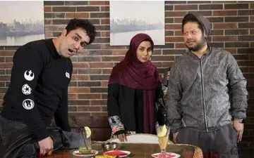 علی صادقی به همراه بیتا عالمی و پوریا پورسرخ در فیلم خالتور (عکس)