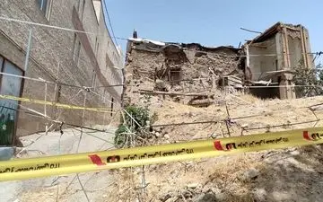ریزش ساختمان نیمه‌کاره در لویزان ۳ مصدوم برجای گذاشت