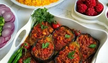 طرز تهیه بادمجان شکم پر خانگی با طعم ویژه
