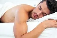 چرا پزشکان خوابیدن "بدون لباس زیر" را توصیه می‌کنند؟